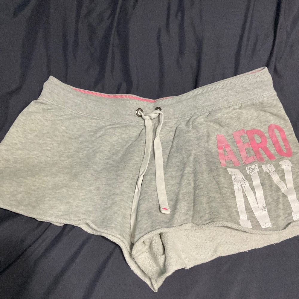 Aeropostale gray shorts. Draw string closure.   W81